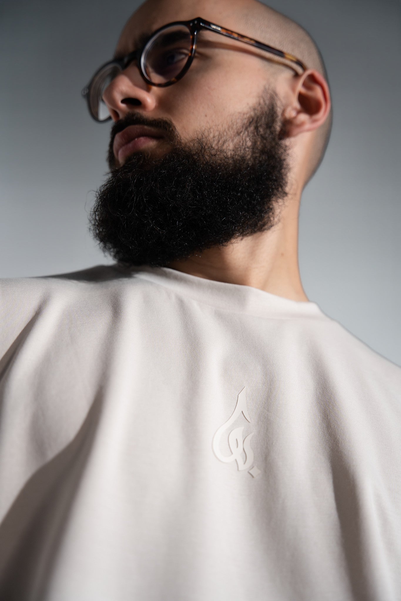 ١٤٤٥ Tee — Crème