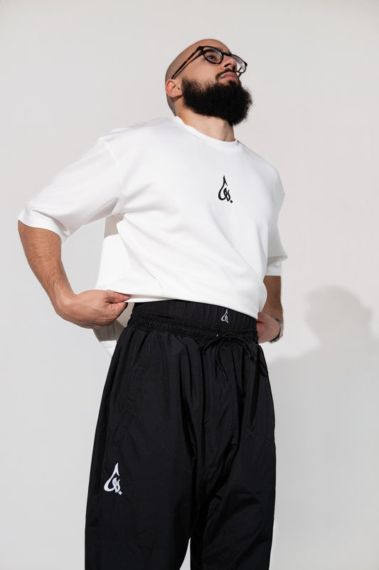 Short Cache Awra — Noir