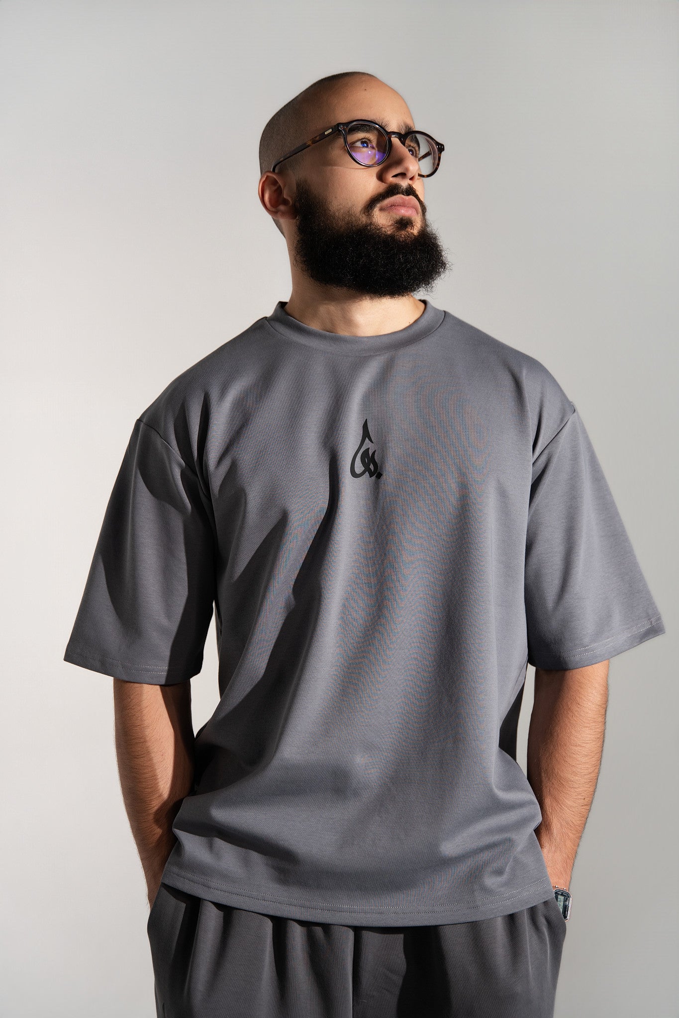 ١٤٤٥ Tee — Anthracite