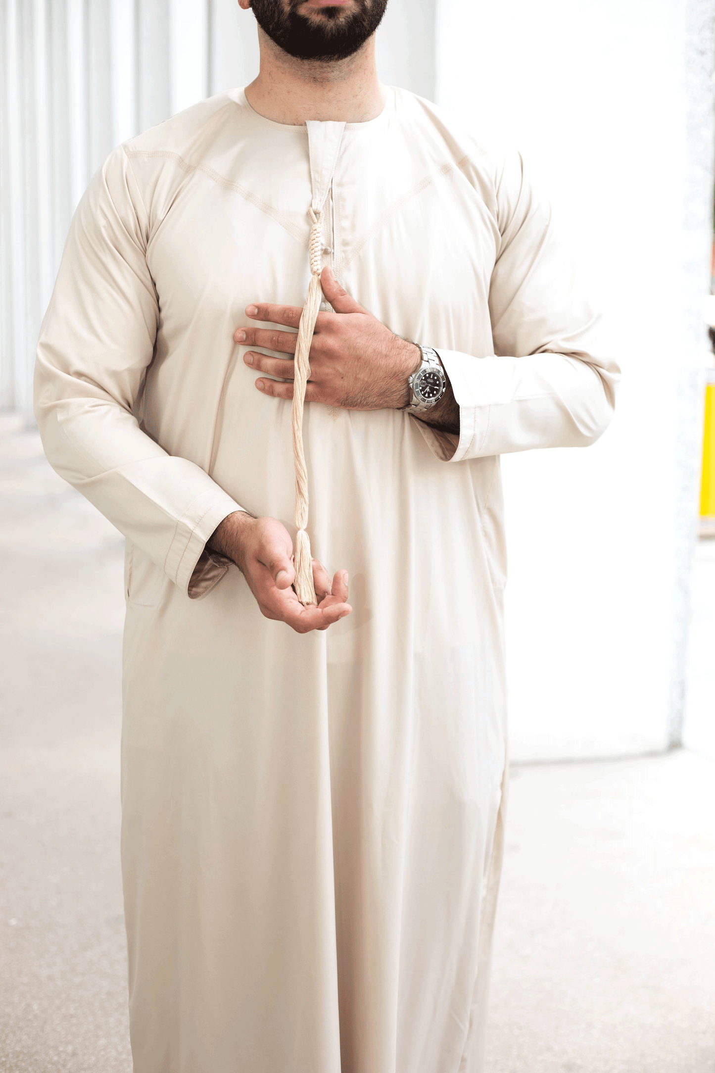 Qamis Emirati Beige Satiné - abaya homme - Kamis